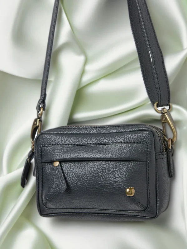 Braeburn Crossbody Bag*FatFace Clearance