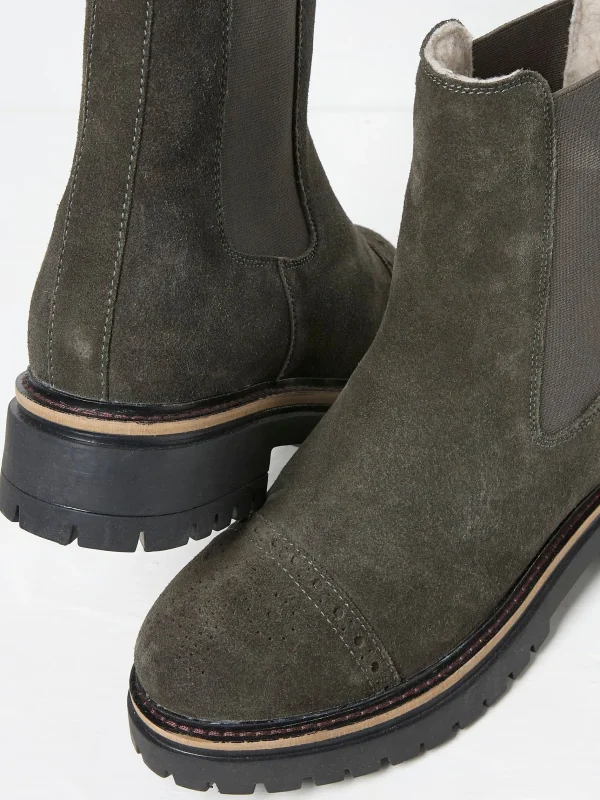 Essie Chelsea Boots*FatFace Clearance